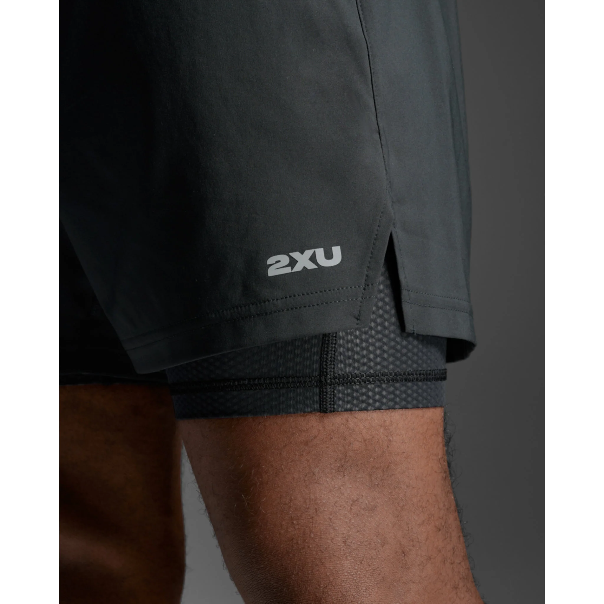 2XU Aero Mesh 2-in-1 5-Inch Mens Short - Image 6