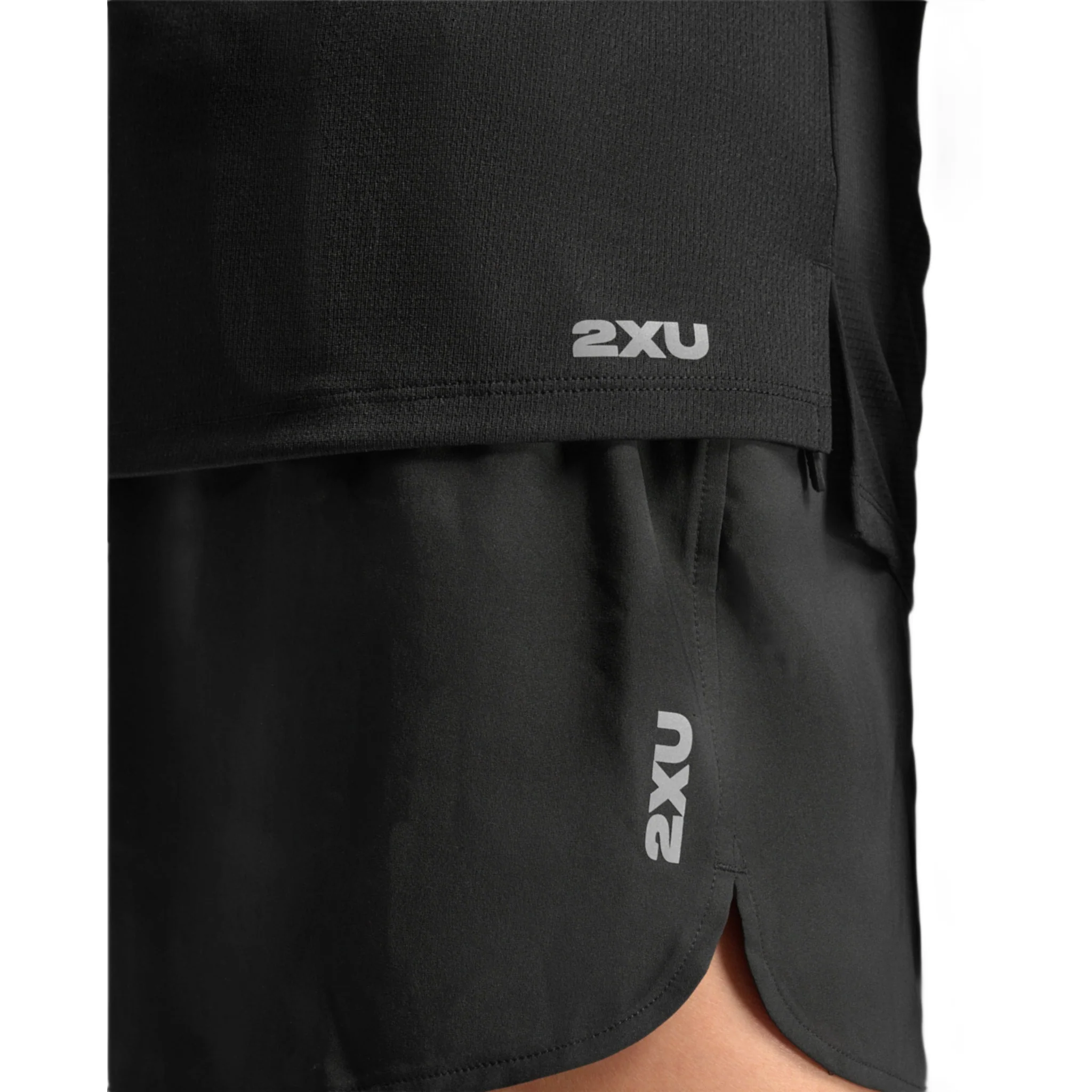 2XU Aero Mesh Womens Long Sleeve Top - Image 6