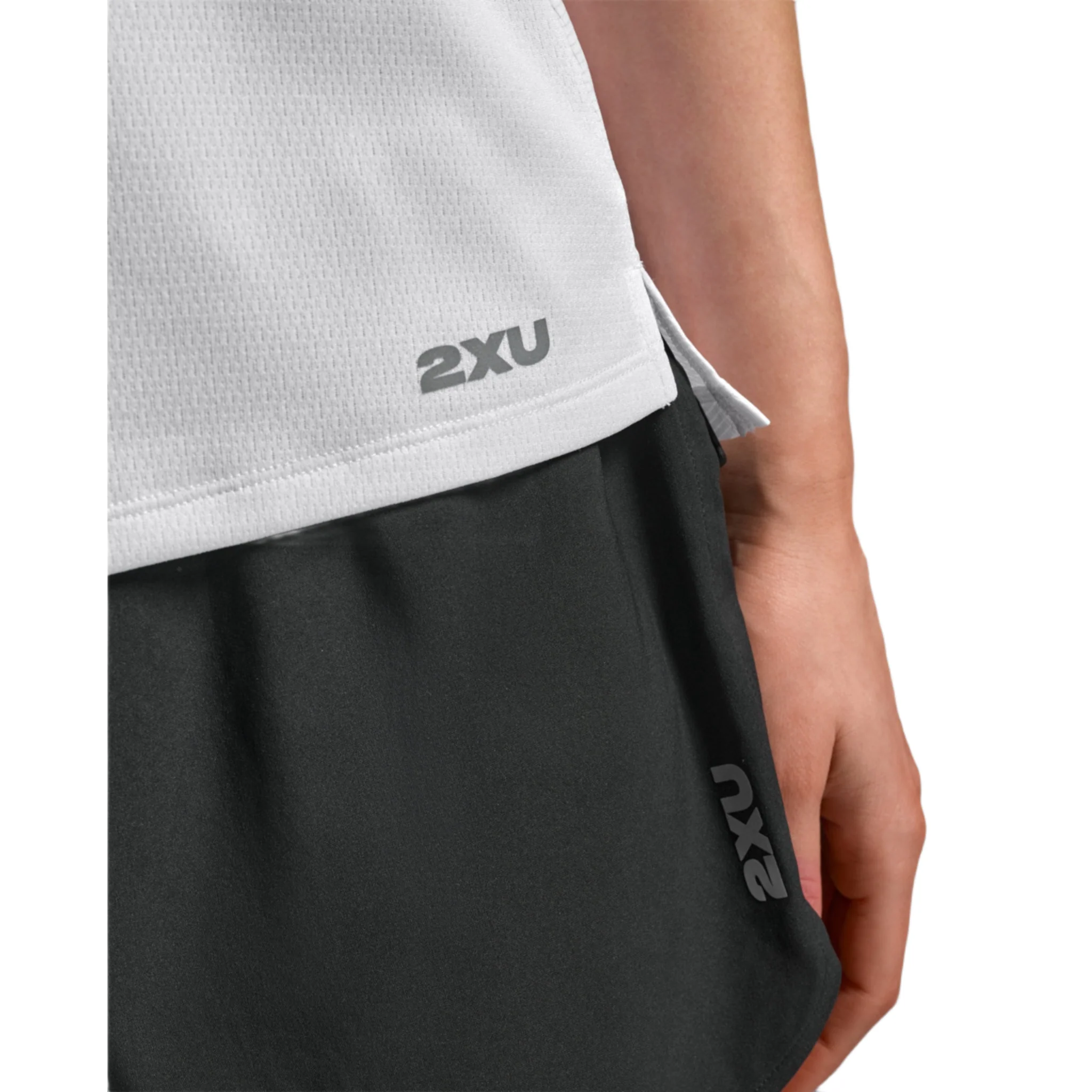 2XU Aero Mesh Womens Tank - Image 6