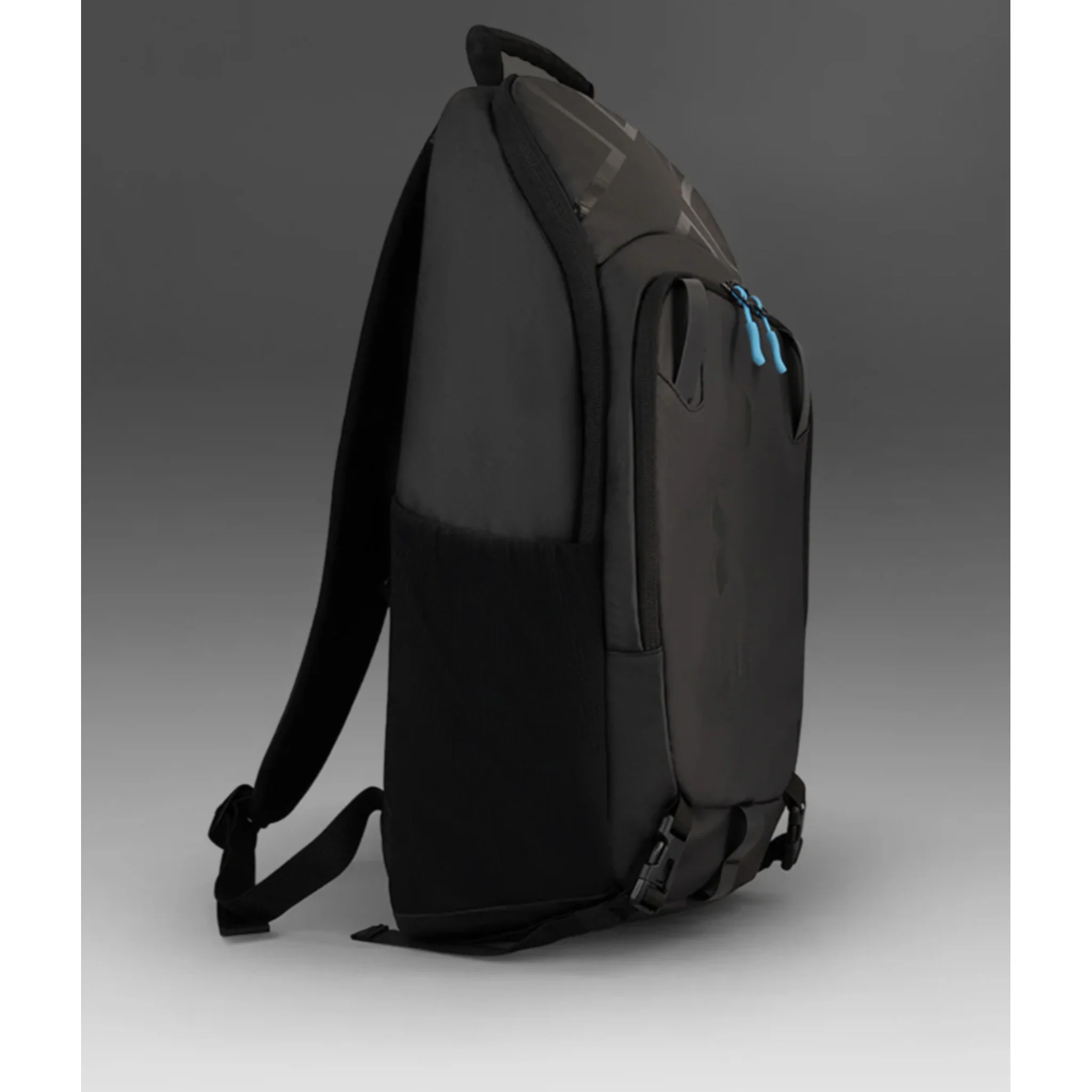 2XU Commute Backpack - Image 2