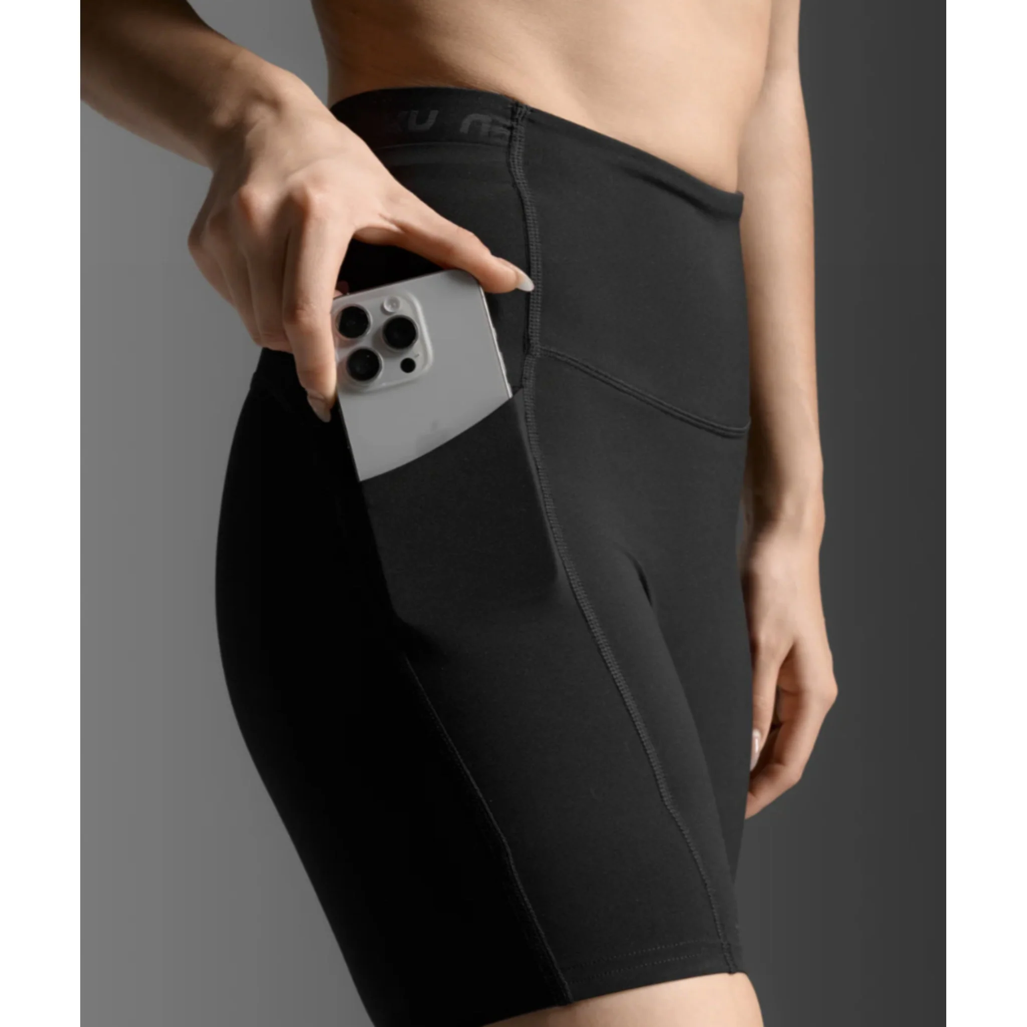 2XU Form Stash Hi-Rise Womens Bike Shorts - Image 6