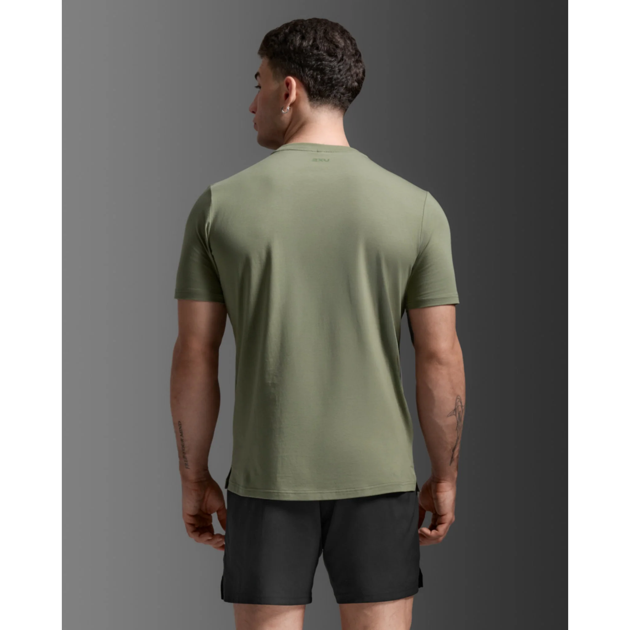 2XU Motion Cotton Flex Mens Tee - Image 5