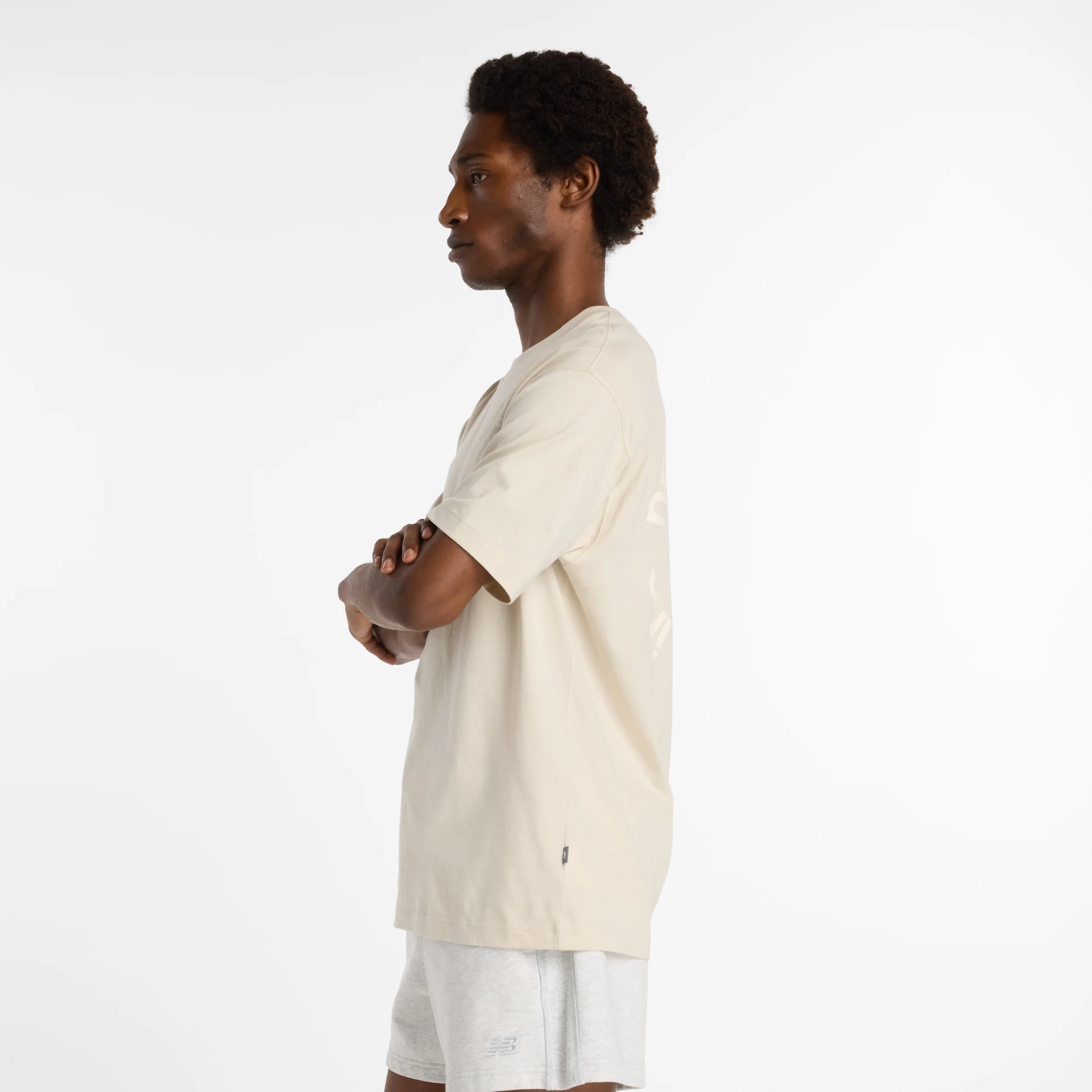 New Balance Circular Logo Mens Tee - Image 3