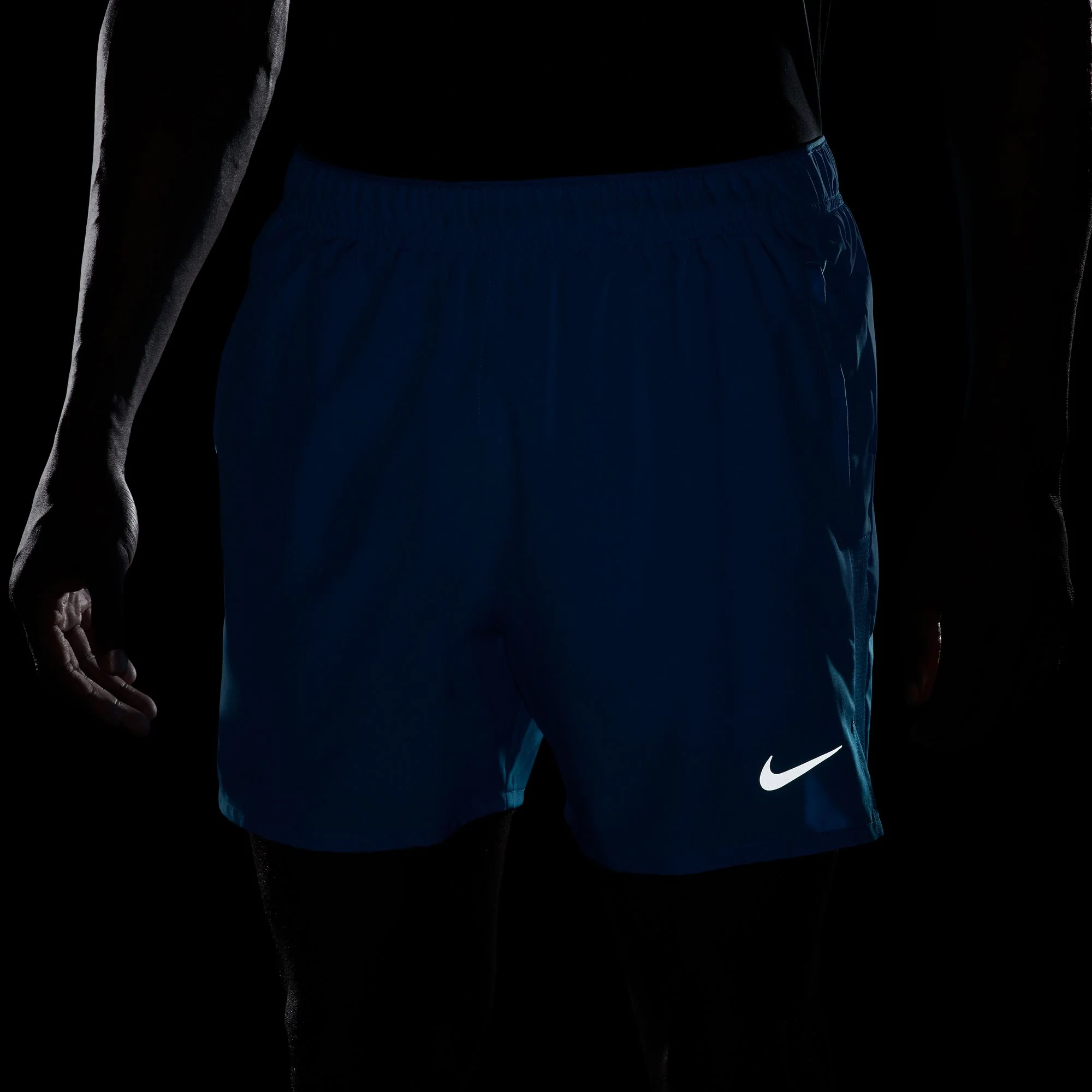 Nike Challenger Dri-FIT 5-Inch Mens Running Shorts - Image 6