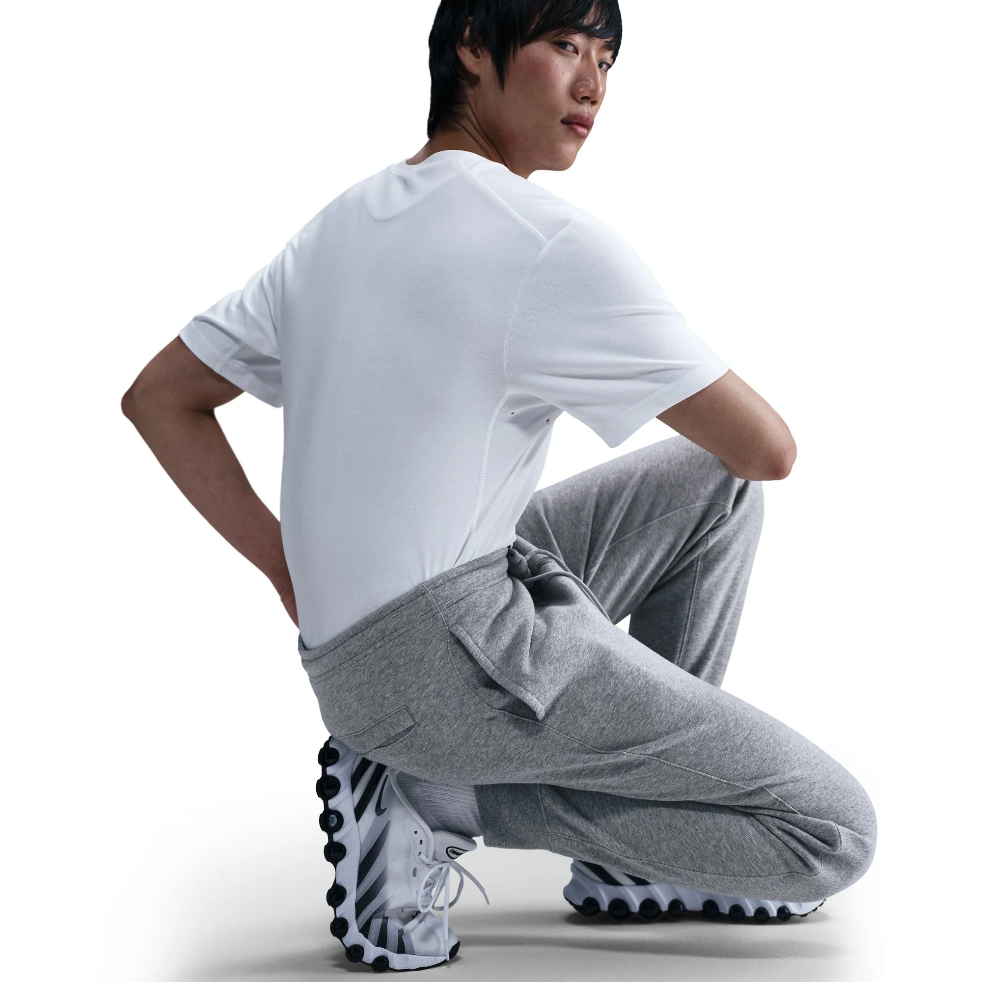 Nike Club Mens Joggers - Image 4