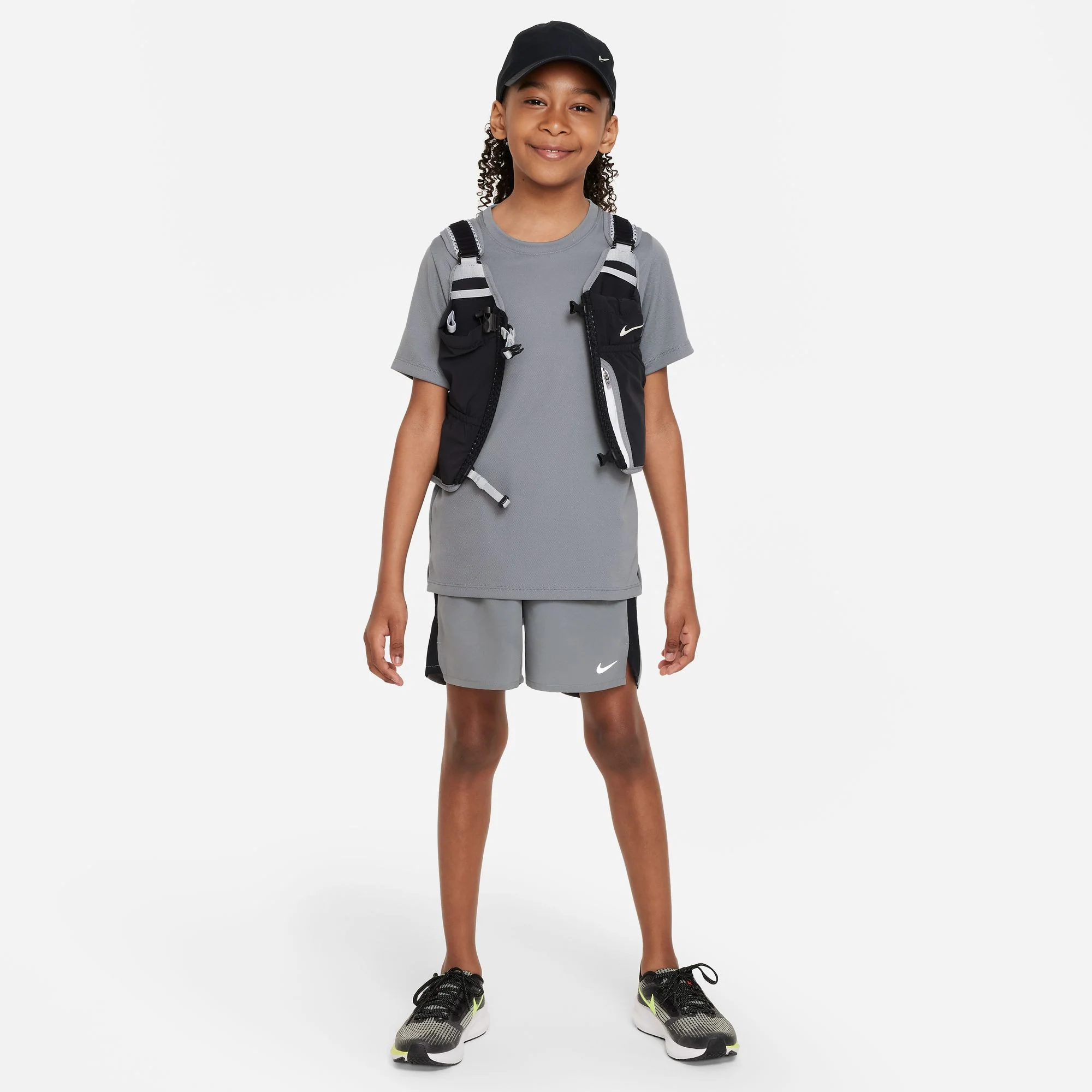 Nike Dri-FIT Challenger Kids Training Shorts - Image 2