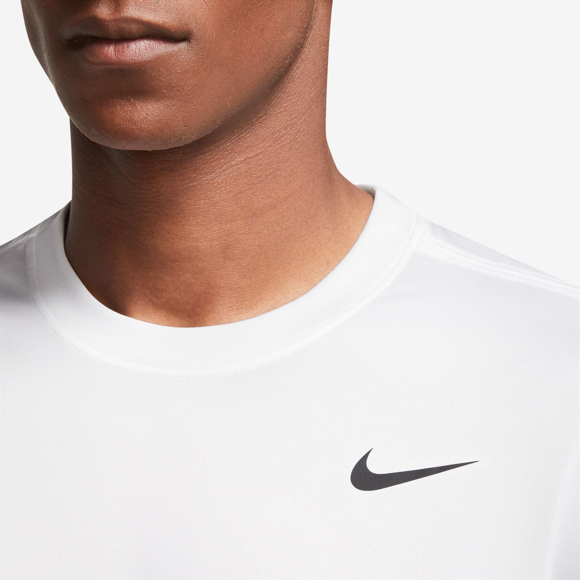 Nike Dri-FIT Legend Mens Fitness Tee - Image 4