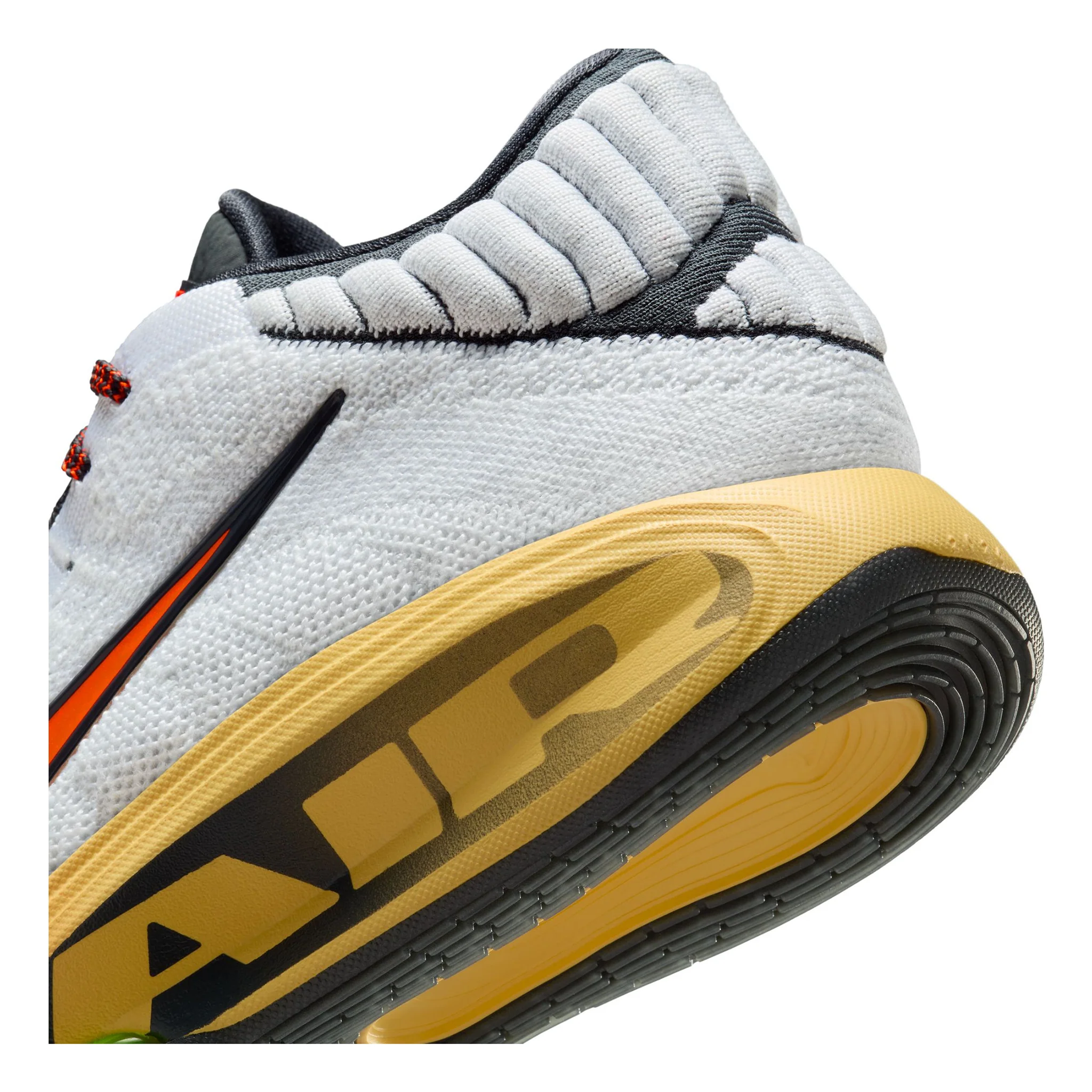 Nike G.T. Hustle 3 Mens Basketball Shoes - Image 4