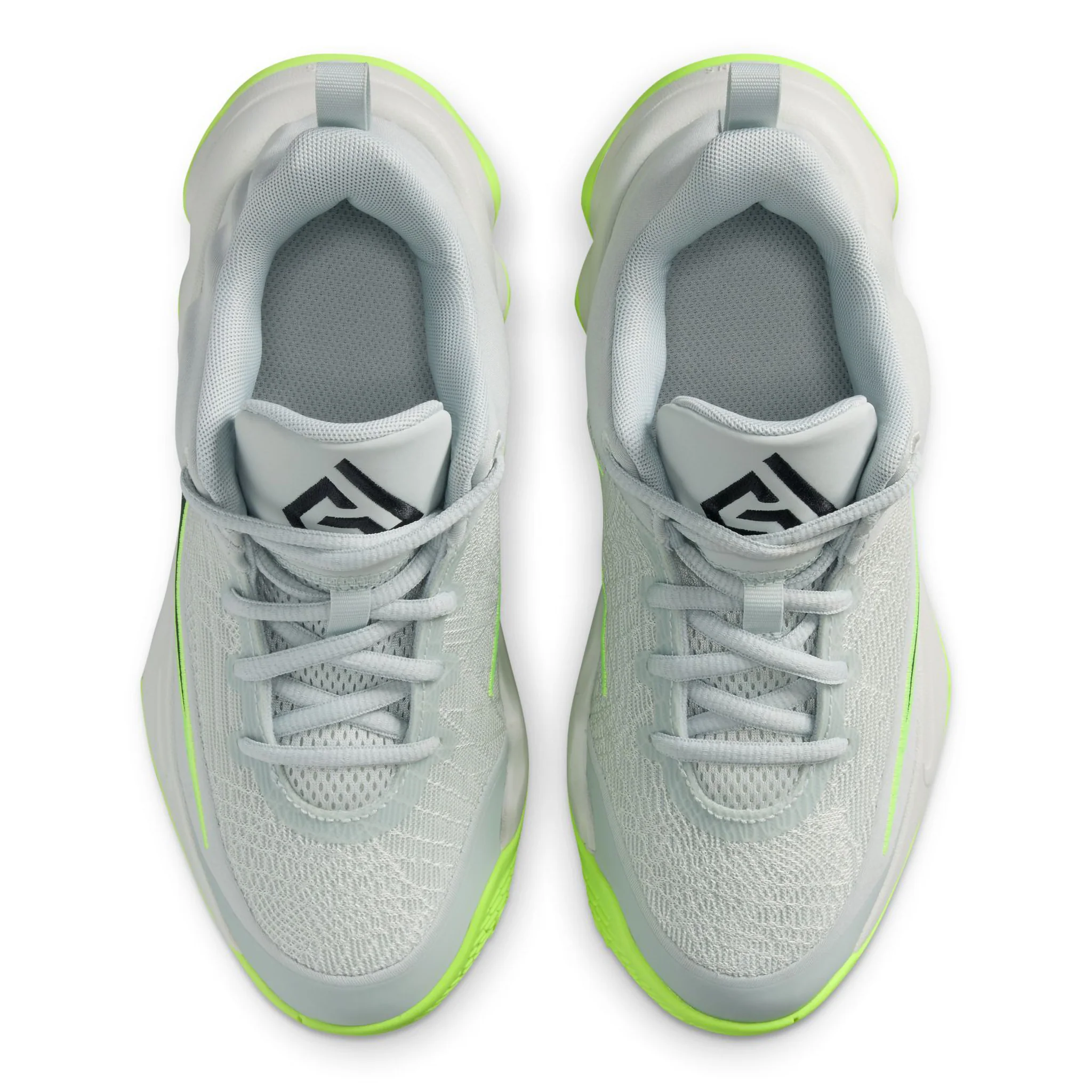 Nike Giannis Immortality 4 Kids Basketball Shoes - Image 4