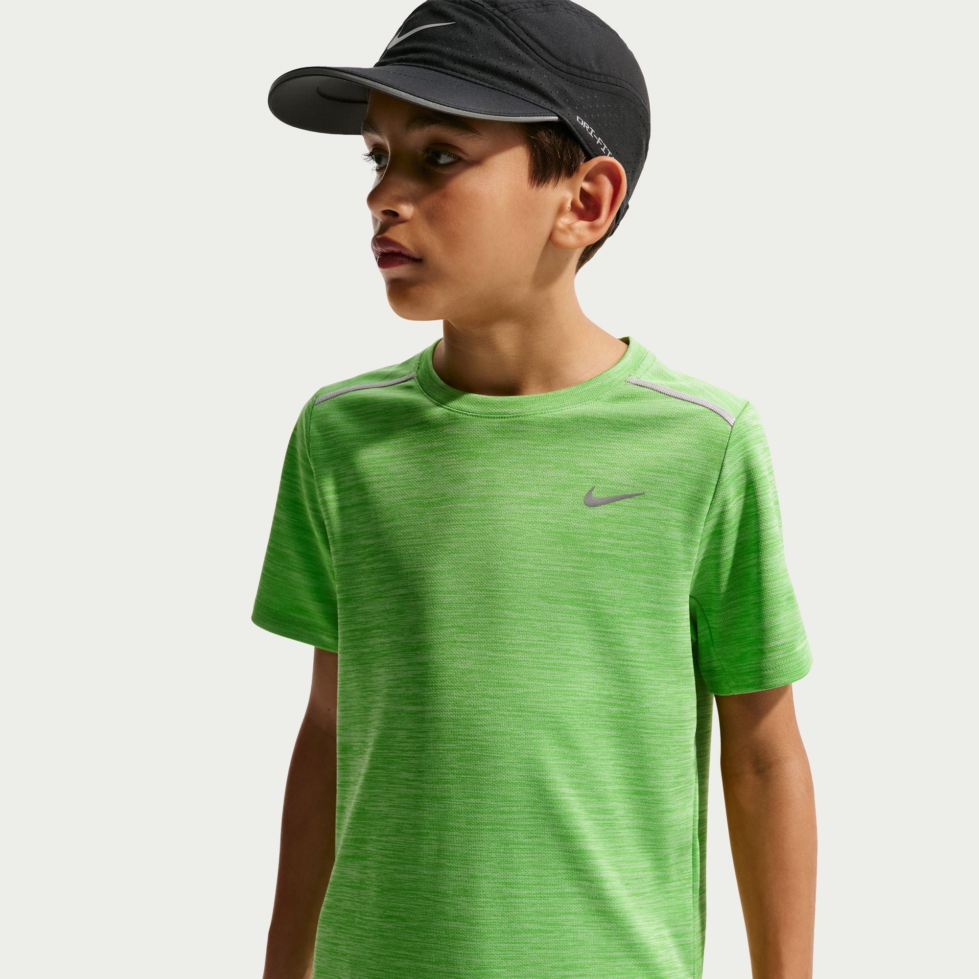 Nike Miler Dri-FIT Kids Short-Sleeve Tee - Image 2