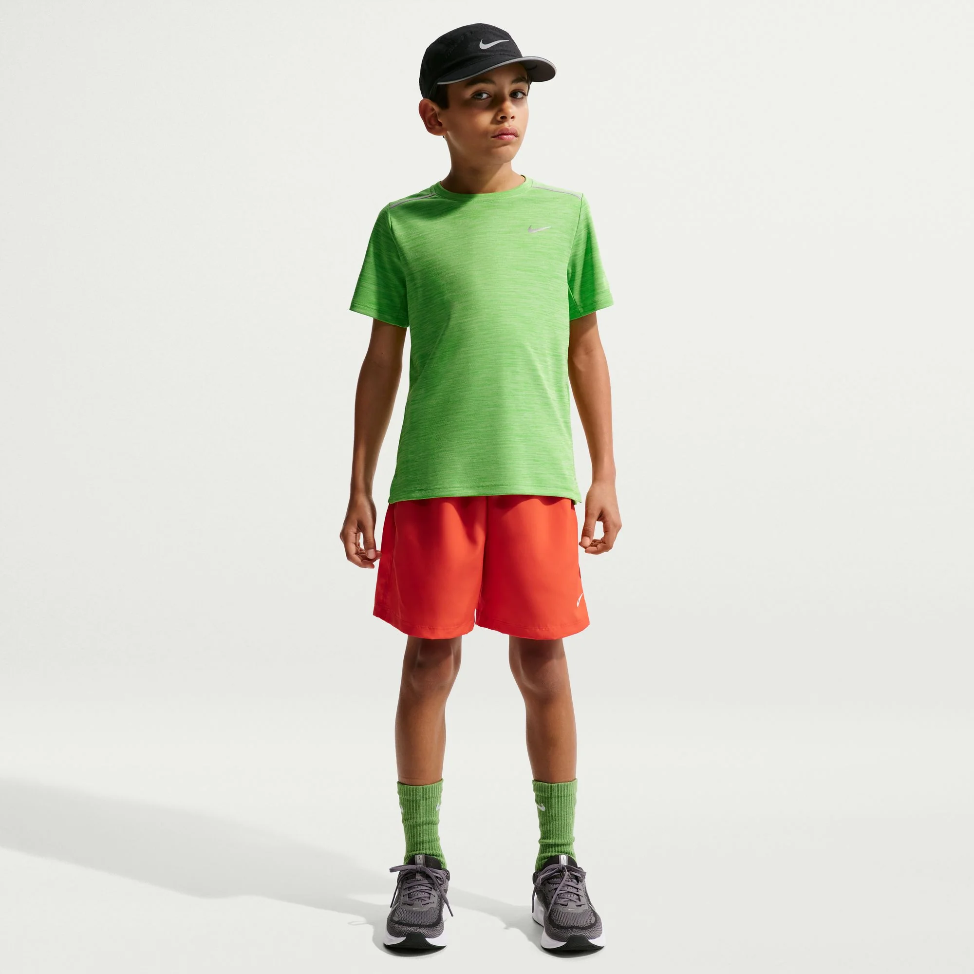 Nike Miler Dri-FIT Kids Short-Sleeve Tee - Image 4