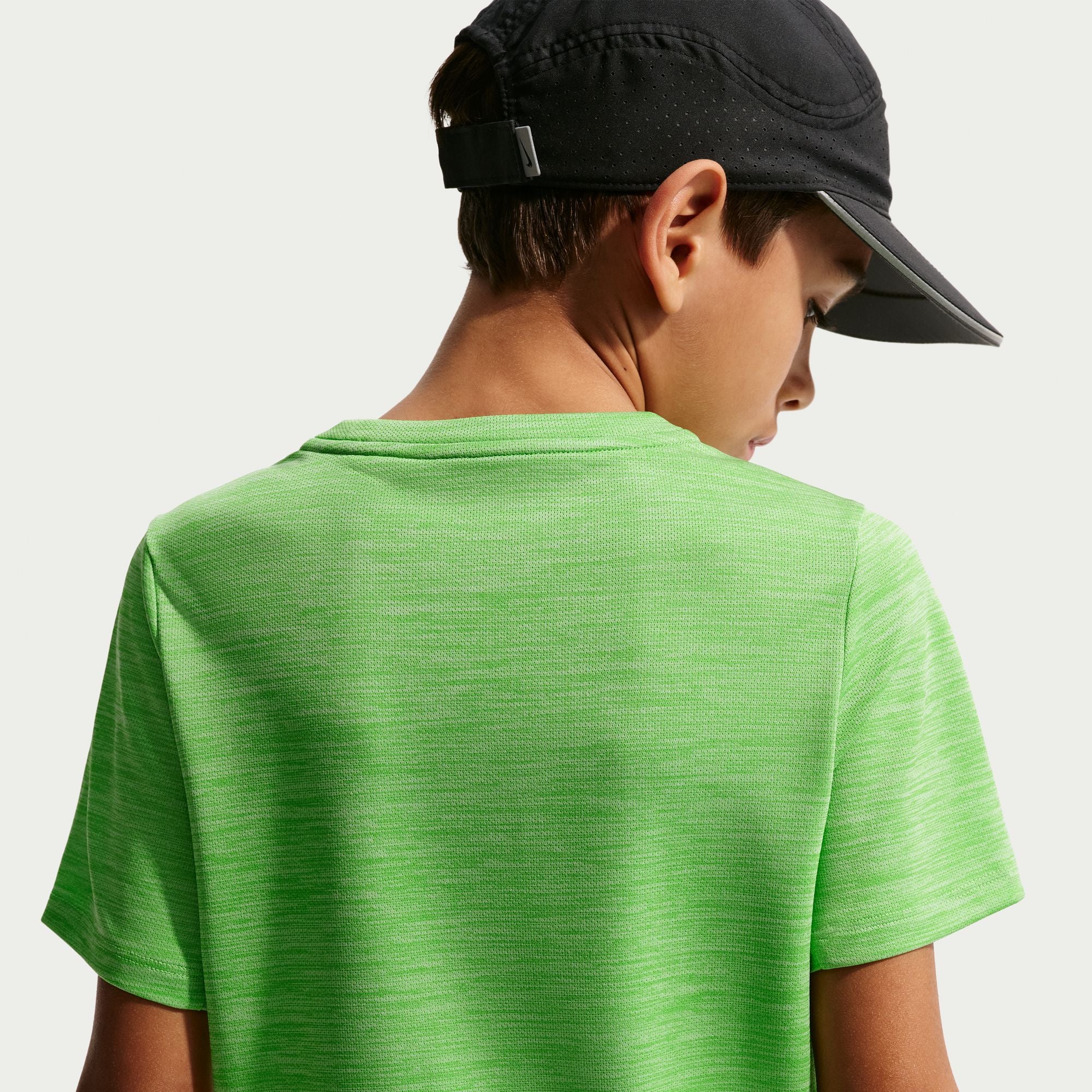 Nike Miler Dri-FIT Kids Short-Sleeve Tee - Image 7