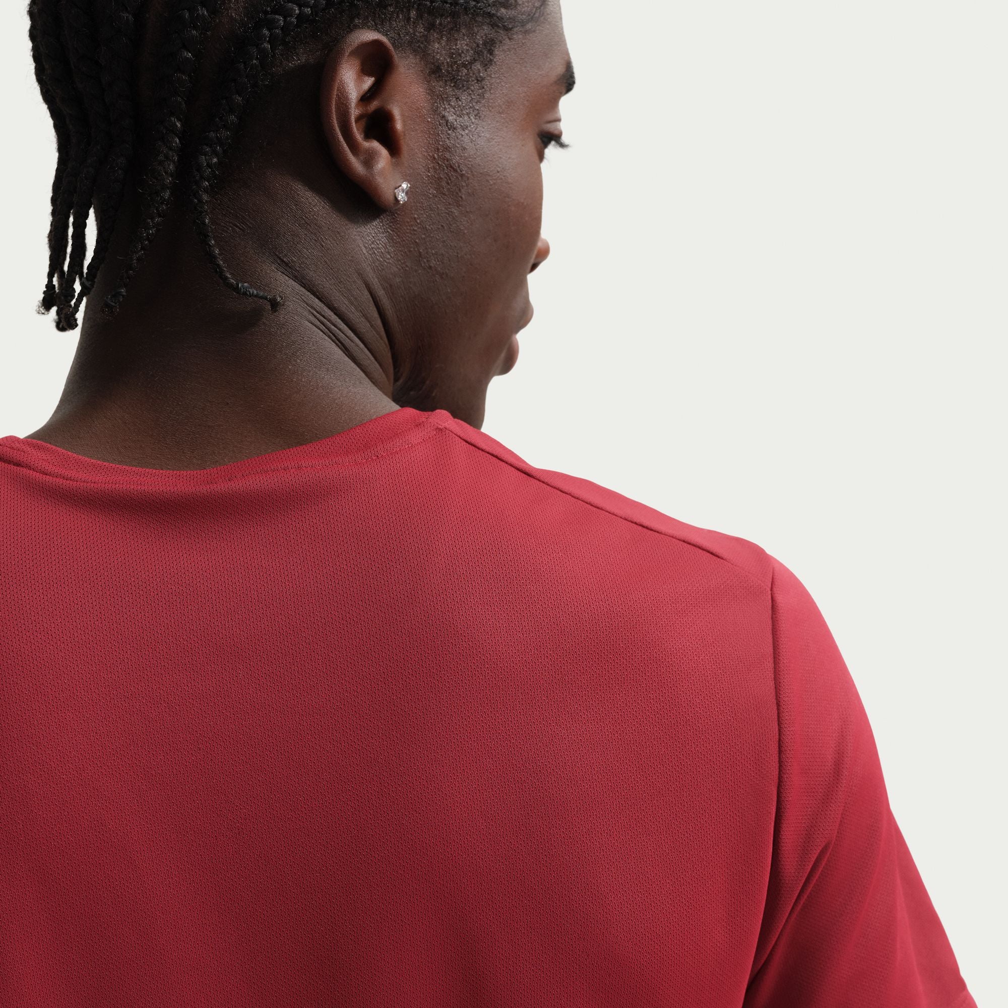 Nike Miler Dri-FIT UV Protection Mens Running Top - Image 4