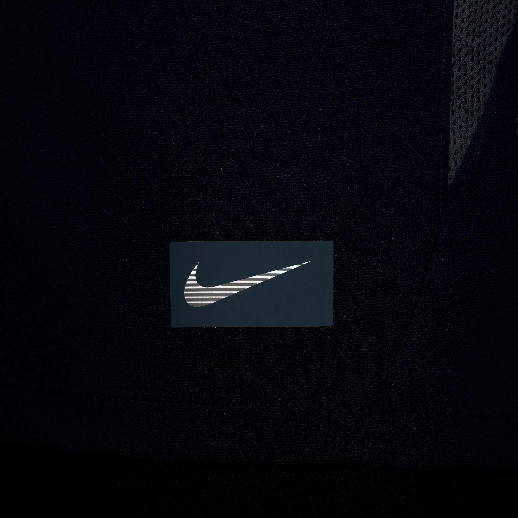 Nike Multi Dri-FIT Short-Sleeve Kids Tee - Image 4