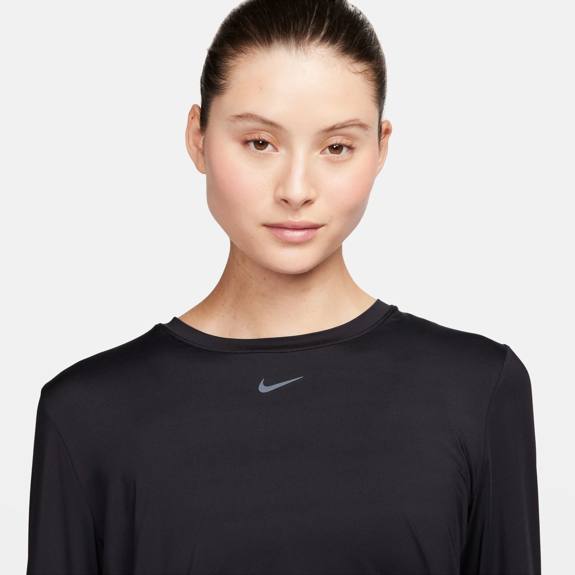 Nike One Classic Dri-FIT Womens Long-Sleeve Tee - Image 4