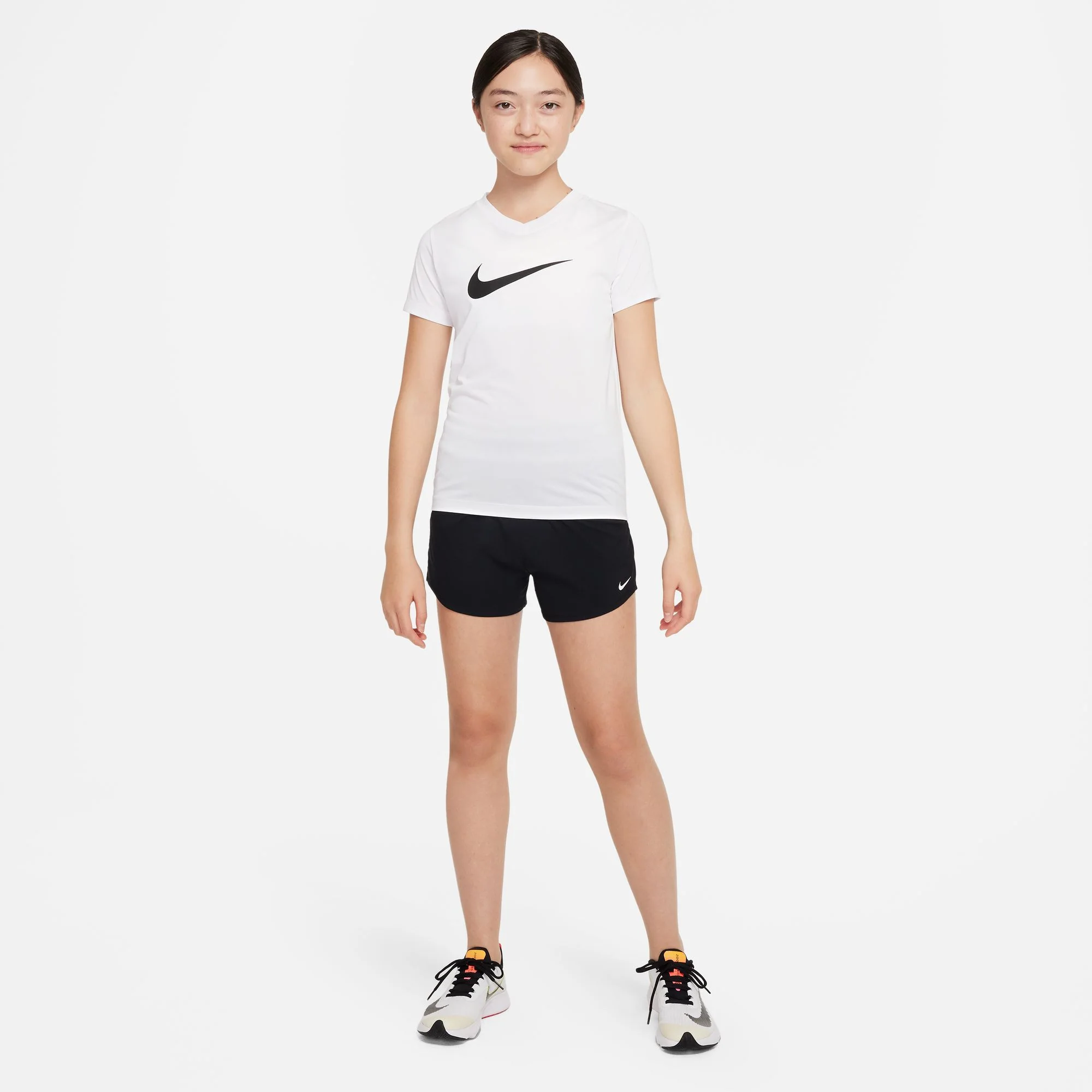 Nike One Dri-FIT High-Waisted Woven Girls Training Shorts - Image 2