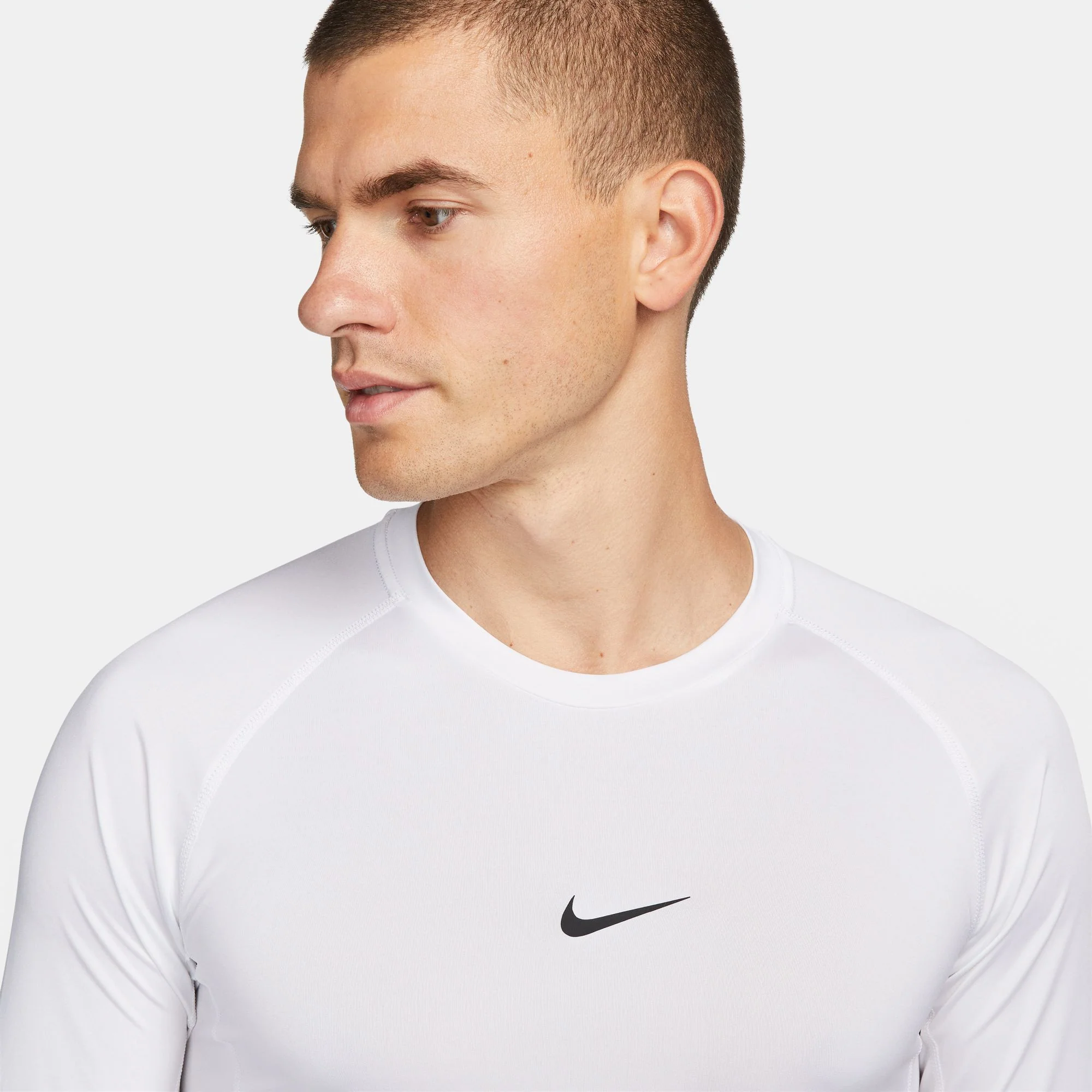 Nike Pro Dri-FIT Tight Mens Long-Sleeve Fitness Top - Image 4