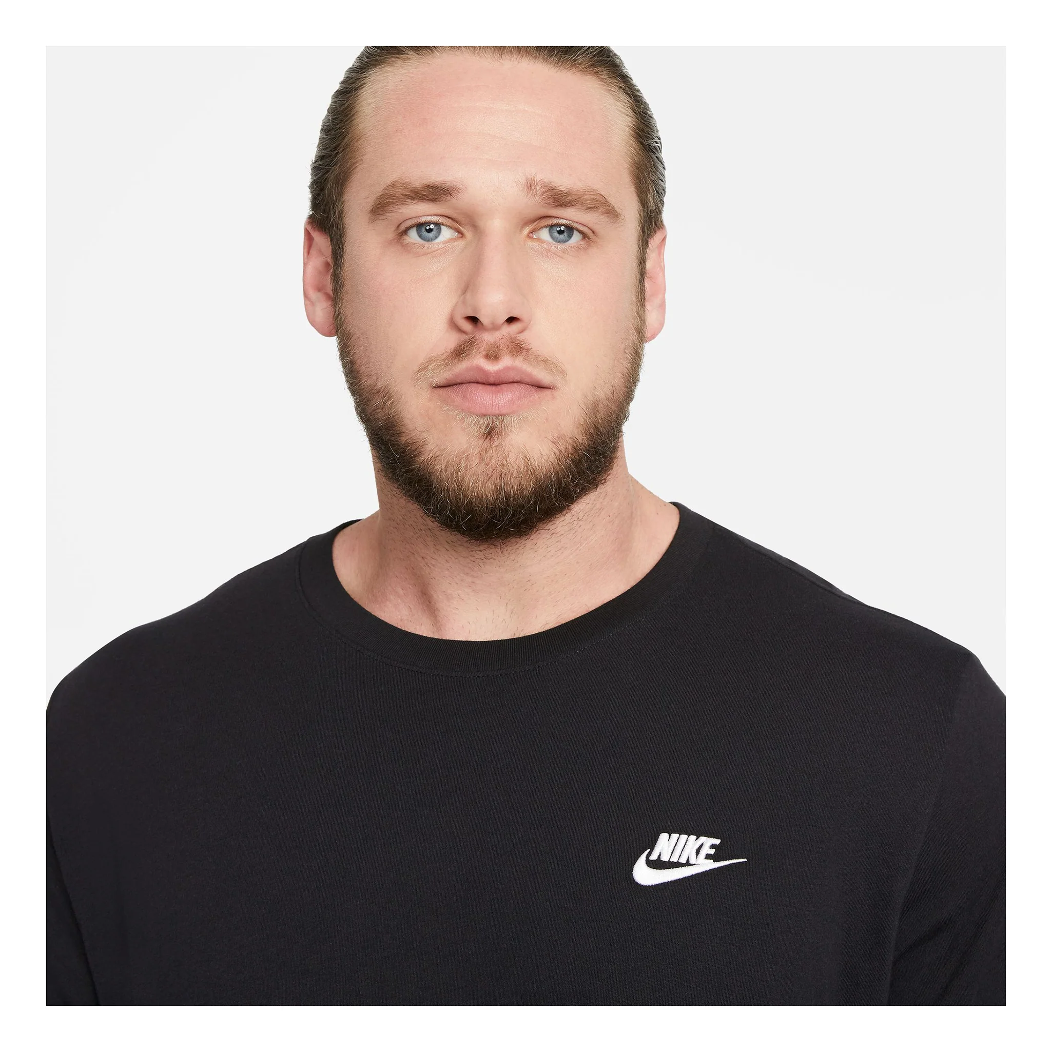 Nike Sportswear Club Mens Tee - Image 4