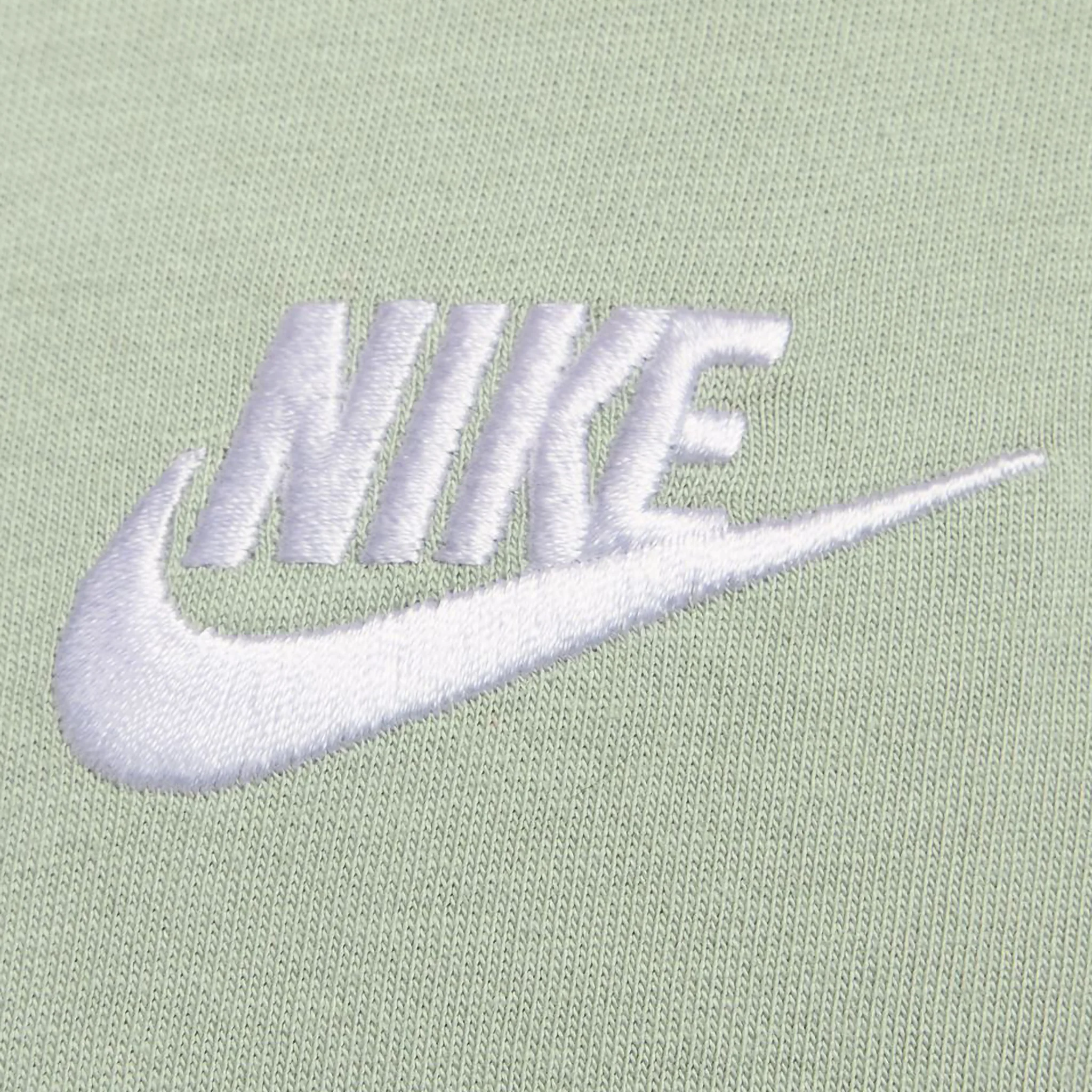 Nike Sportswear Club Mens Tee - Image 5