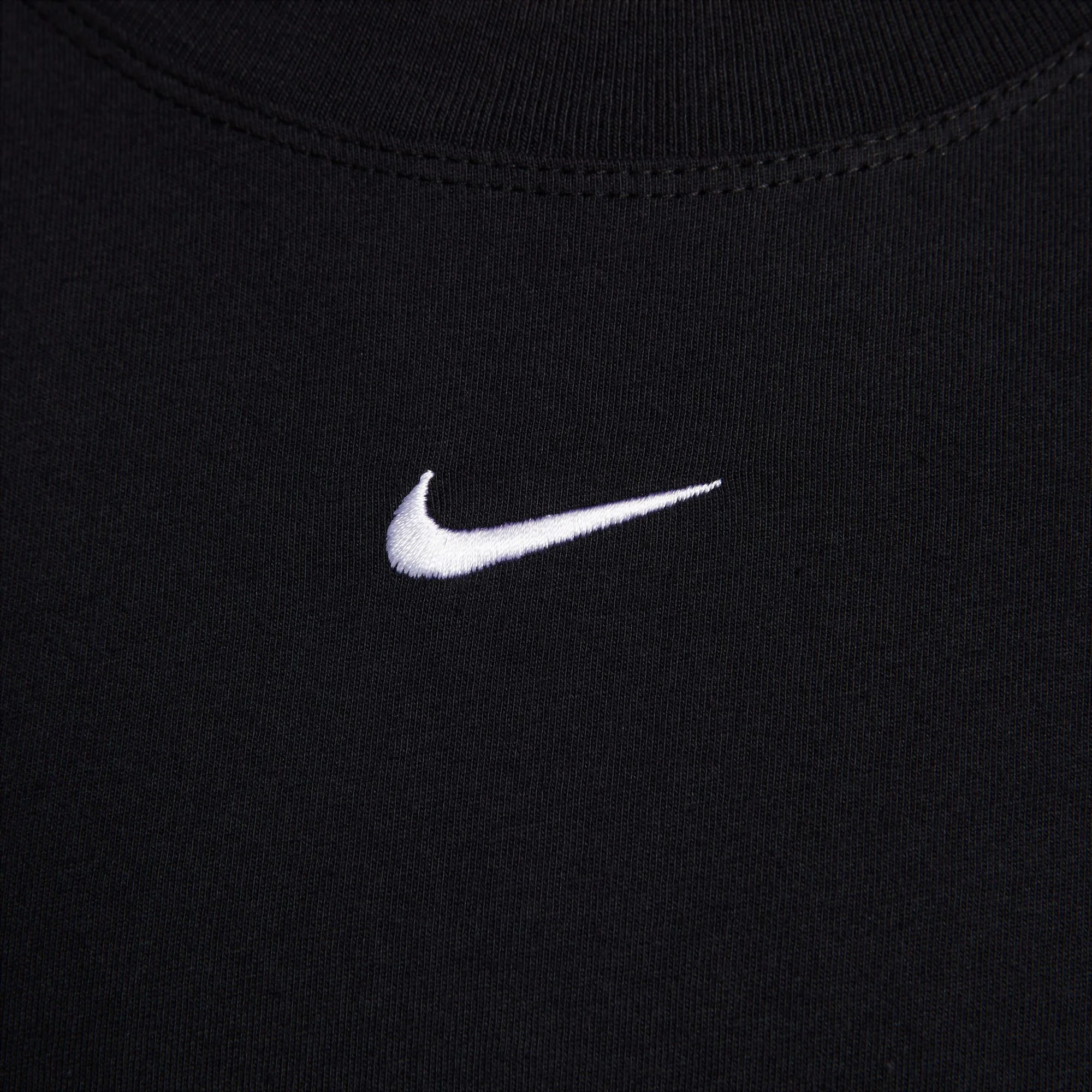 Nike Sportswear Essential Womens Tee - Image 4