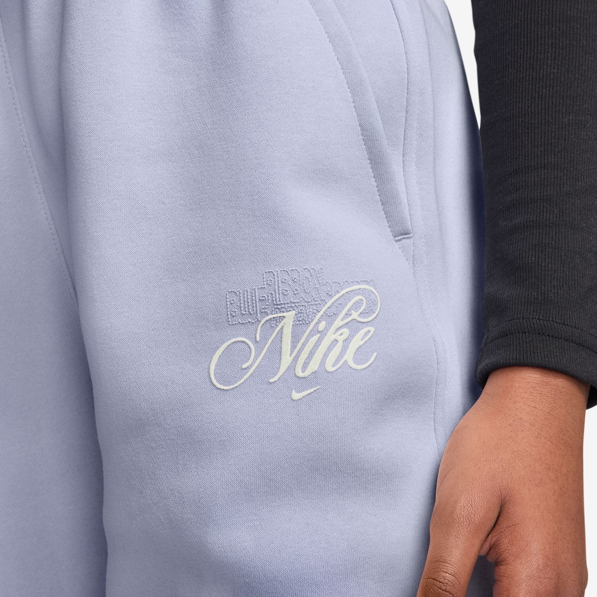 Nike Sportwear Club Brand Girls Loose Pants - Image 3