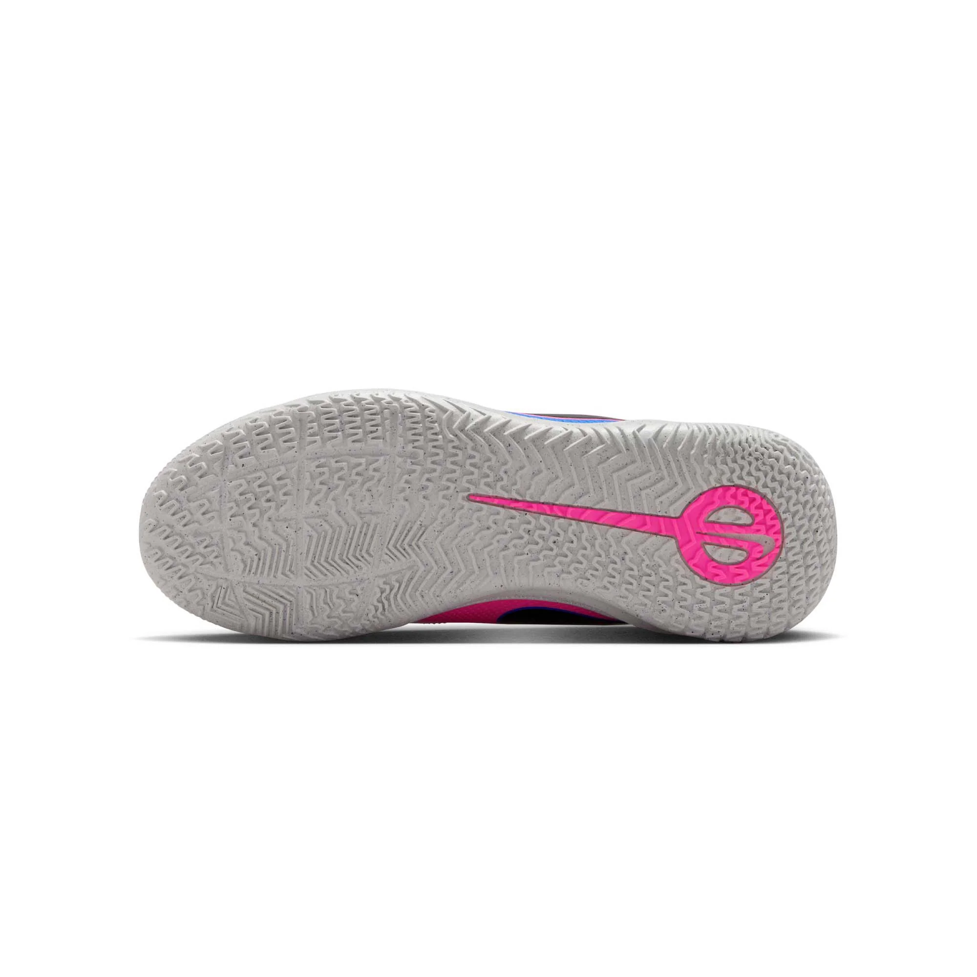 Nike Tiempo Maestro Club IC Kids Indoor Football Shoes - Image 4