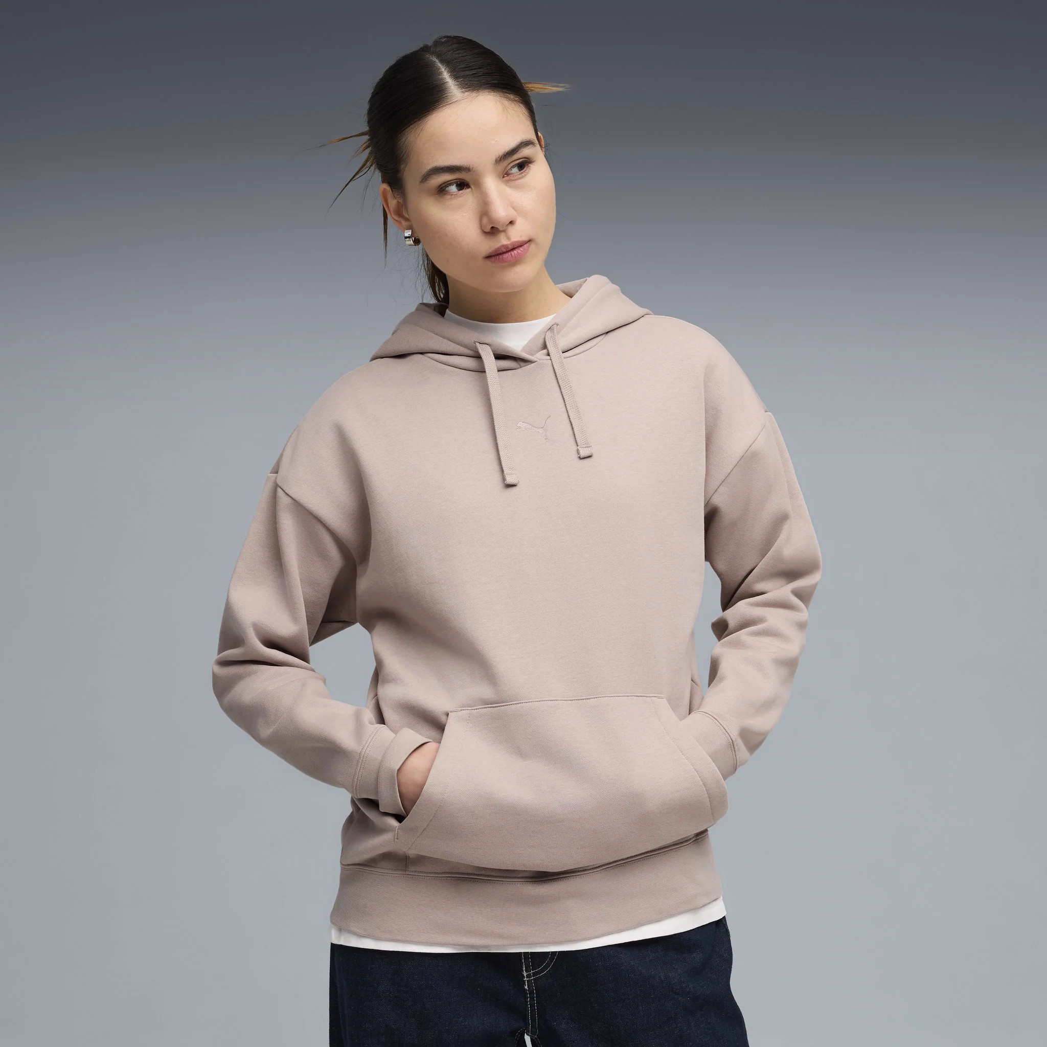 PUMA Essentials Cat Logo Womens Relaxed Hoodie - Image 3