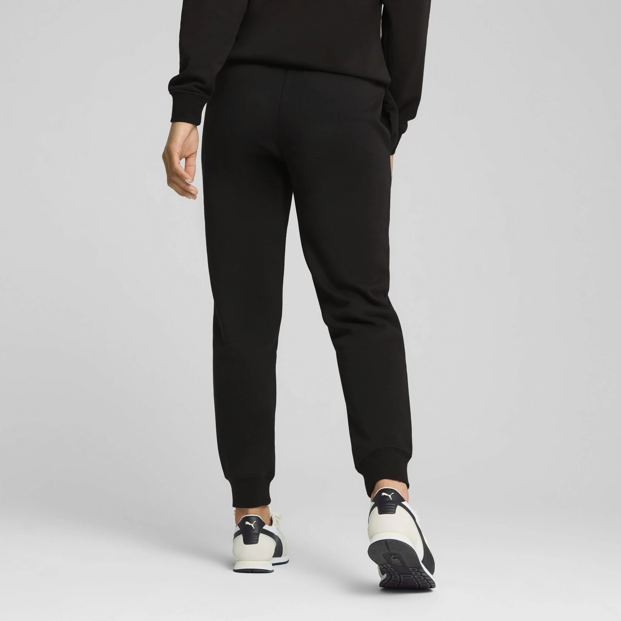 PUMA ESS Classic Fleece Womens Sweatpants - Image 4
